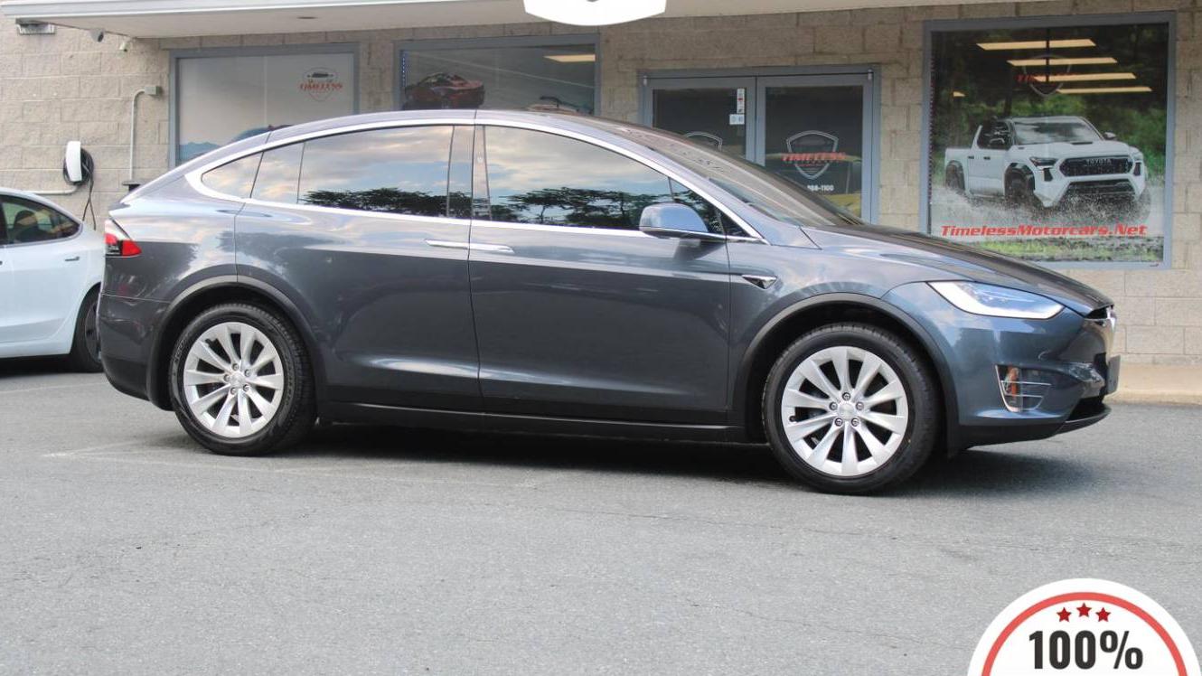 TESLA MODEL X 2020 5YJXCDE20LF224138 image